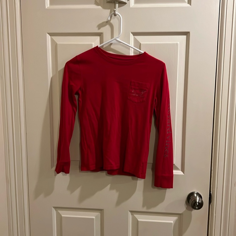 528 Red and silver vineyard vines long sleeve t